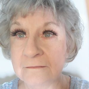 Meet your Posher, Leslee